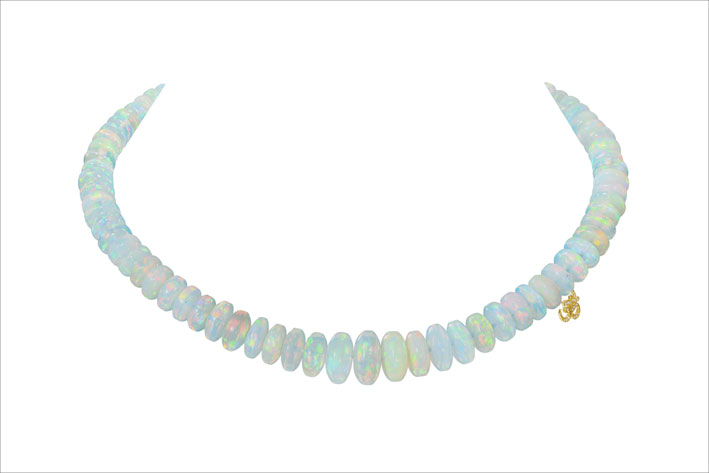Collana con perle di opale etiope