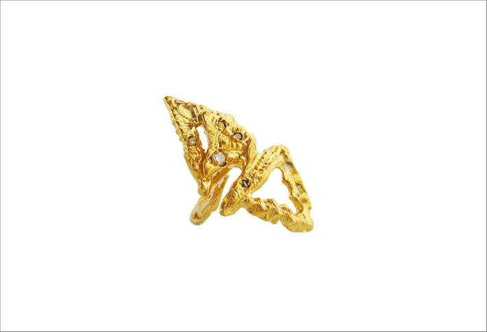 Anello in oro 18 carati con 0,2 carati di diamanti neri e colorati