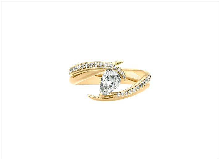 Anello di fidanzamento in oro giallo 18 carati con diamanti