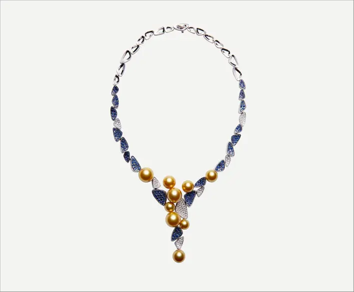 Collana La Mer en Majesté con perle dorate, diamanti e zaffiri
