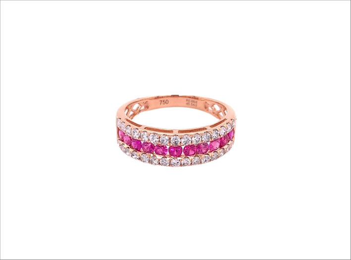 Anello in oro 18 carati, diamanti e zaffiri rosa