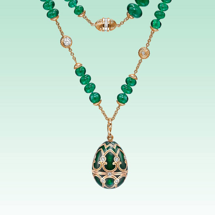 Collana in oro rosa 18 carati, composta da 206 perle di smeraldo dello Zambia, diamanti rotondi e con taglio princess
