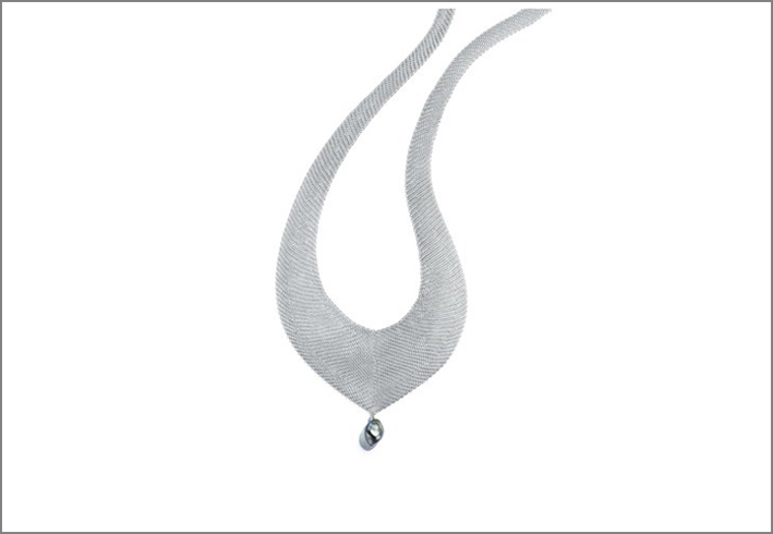 Collana in argento con perle Keshi di oltre 5 grammi