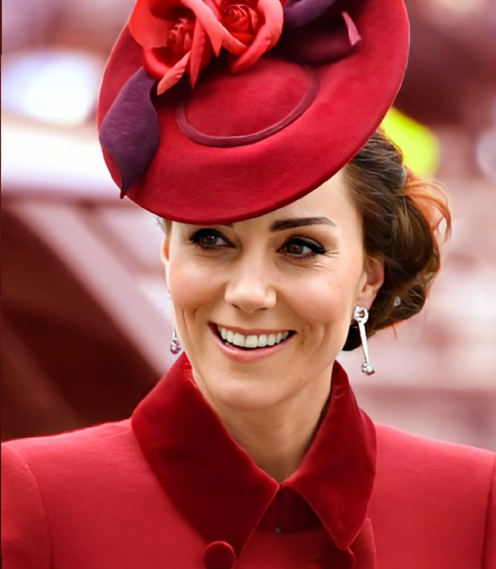 Kate Middleton con orecchini Mouawad
