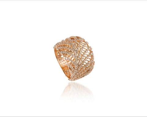 Anello della collezione Tribe in filigrana oro rosa 18 carati e diamanti brown