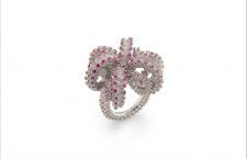 Anello Octopus in oro bianco, diamanti, zaffiri rosa