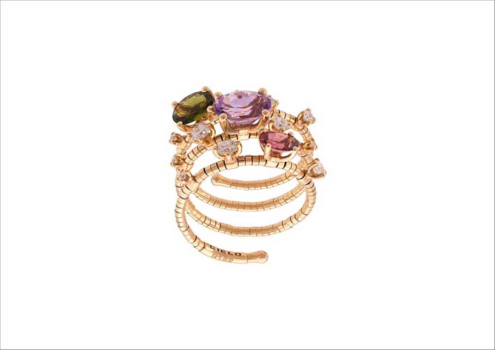 Anello in oro rosa della collezione Rugiada con diamanti, tormaline e ametista