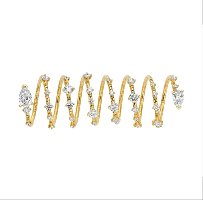 Rugiada Ring, in oro giallo e diamanti