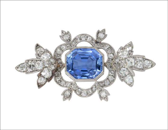 Brooch, octagonal step-cut sapphire, rose and old-cut diamonds, gold, circa 1800. Photo: courtesy Christie's
