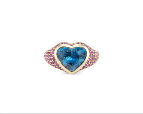Anello in oro 14 carati con zircone blu naturale e zaffiri rosa
