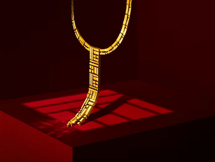 El Increíble Nicholas Lieou 1 Collana in oro di Chow Tai Fook, collezione Rouge