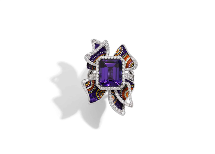 Anello Infinity, con diamanti, micromosaico e tanzanite