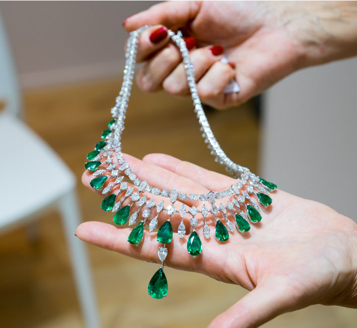 Luvor, collana con smeraldi per 49,72 carati e diamanti per 41,23 carati. Copyright: gioiellis.com