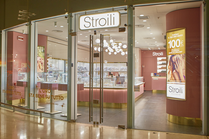 Esterno della boutique Stroili