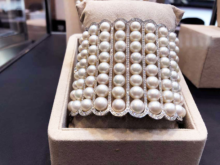 Bracciale di perle di Yoko London alla edizione 2019 di Haute Jewels Geneve