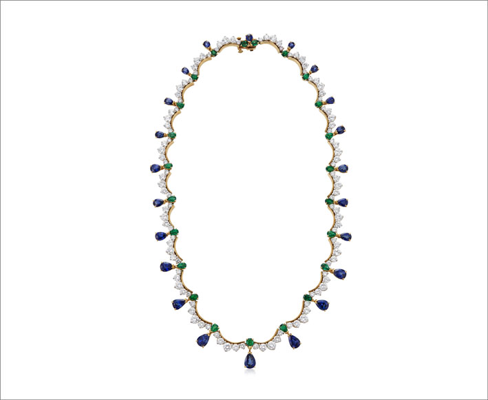 Collana di Oscar Heyman con zaffiri, smeraldi e diamanti