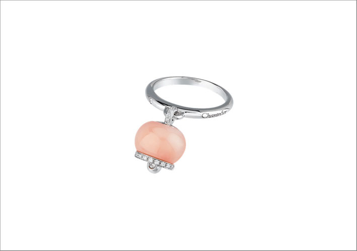 Anello Campanella medio in oro bianco 18 carati, diamanti e corallo rosa