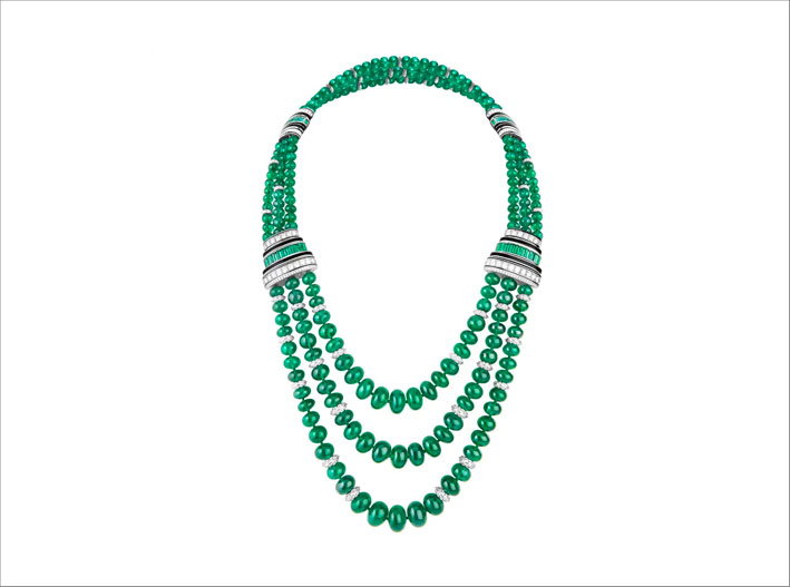 Collana con perle di smeraldo e diamanti