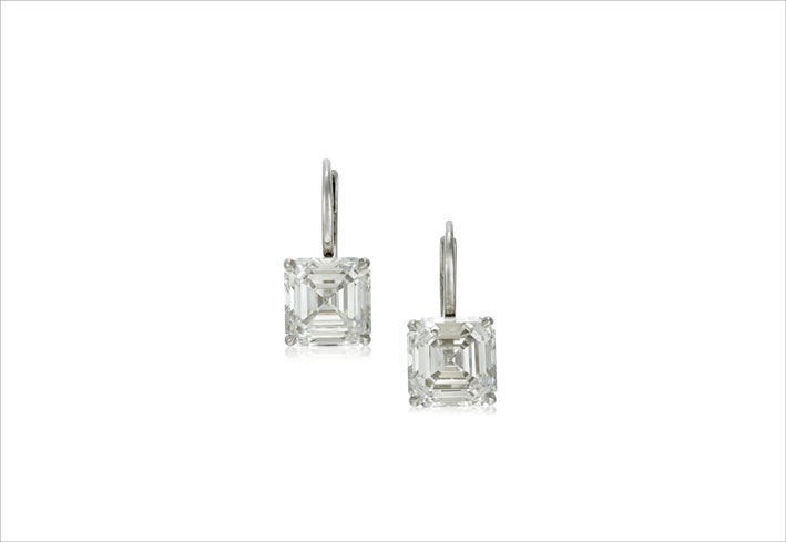 Orecchini quadrati con diamanti taglio smeraldo da 5,02 e 5,02 carati