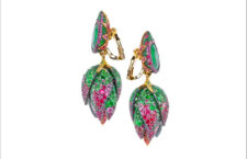 Orecchini con zaffiri rosa, tsavoriti e diamanti gialli