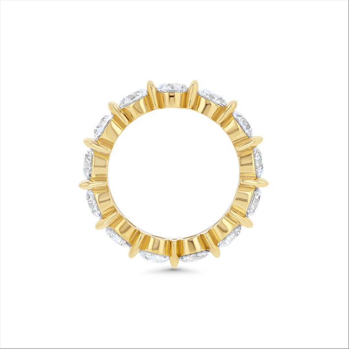 Anello eternity in oro 18 carati e diamanti