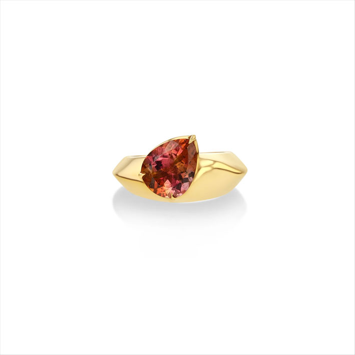 Lizzie Mandler's made in Los Angeles design 3 Anello in oro con tormalina arancio taglio pera