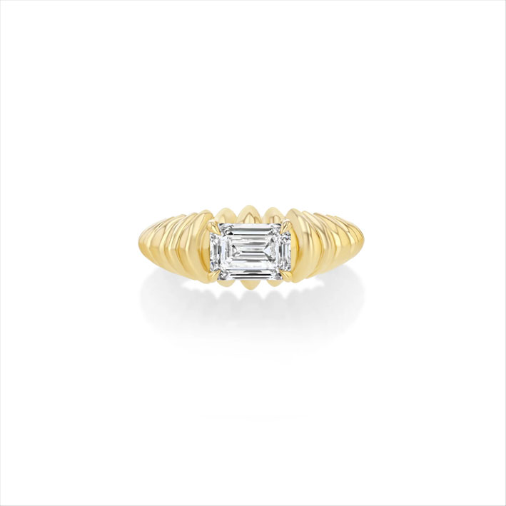 Lizzie Mandler's made in Los Angeles design 2 Anello in oro con diamante taglio smeraldo