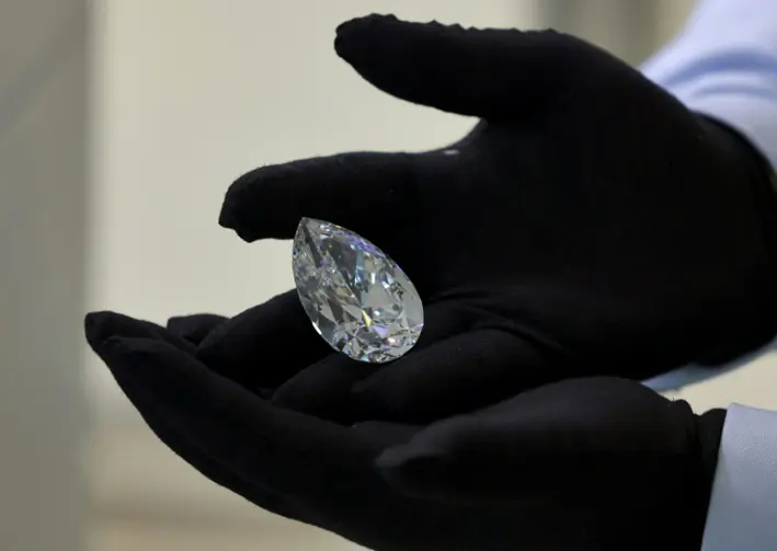 The Rock, diamante a forma di pera da 228,31 carati