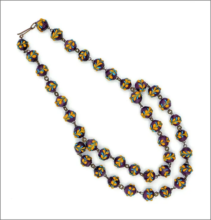 Collana, perle di vetro a lume fiorate montate in filo di metallo, Venezia, XIX secolo