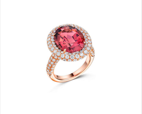 Anello in oro rosa con tormalina rosa e diamanti