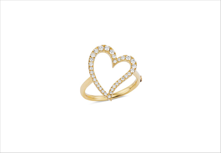 Anello con forma a cuore in oro 10 carati e diamanti