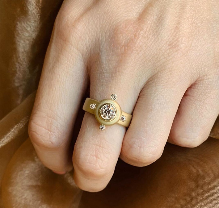 Loaf Cluster Ring