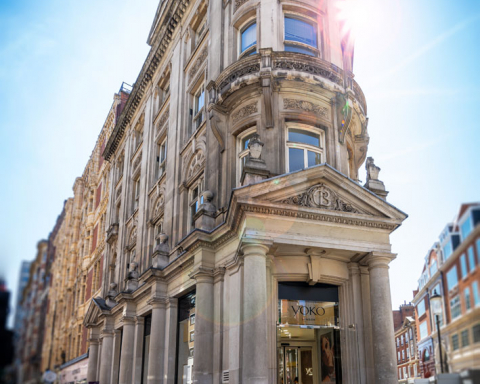 L'esterno del nuovo flagship store di Yoko London