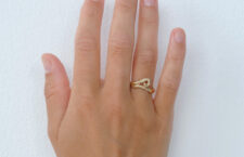 Mora ring, in oro riciclato 14 carati