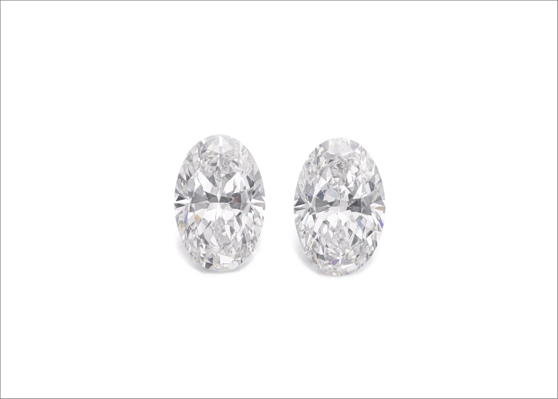 Coppia di diamanti ovali di 20.03 e 20.19 carati venduti per 4,2 milioni di dollari
