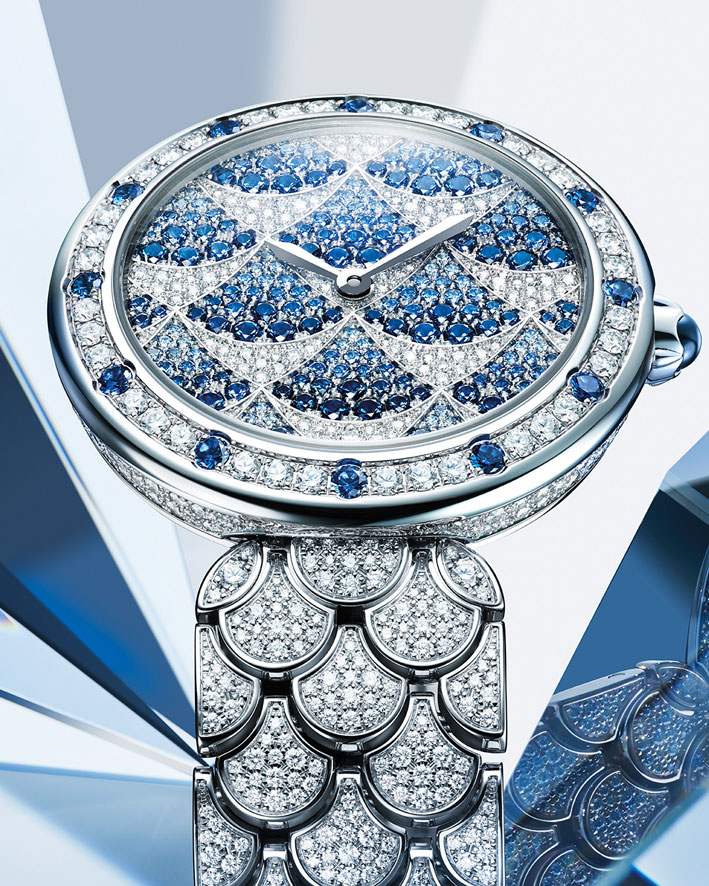 Dettaglio della cassa e cinturino di DivasDream Mosaica versione zaffiri blu e diamanti