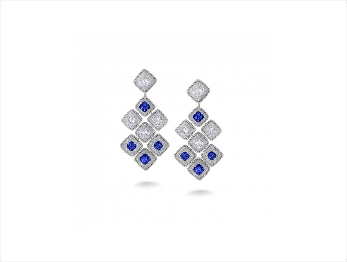 Orecchini Mosaica con 6,4 carati di zaffiri e 7 carati di diamanti