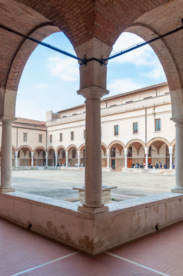 Il cortile interno dell'Accademia di Belle Arti a Venezia