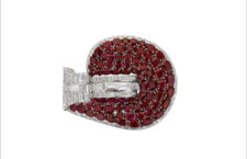Bracciale con diamanti e rubini di Van Cleef & Arpels