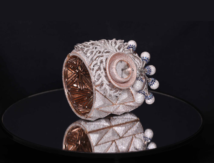 Srinika, l'orologio gioiello con 17.524 diamanti naturali