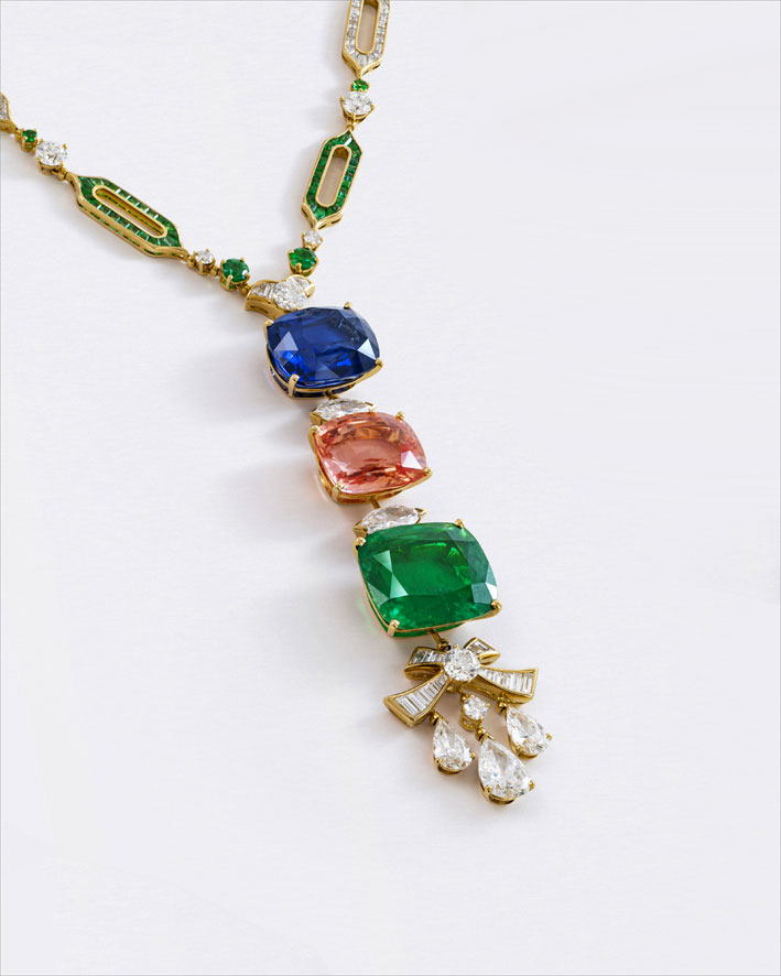 Collana di Bulgari con smeraldi, zaffiri e diamanti