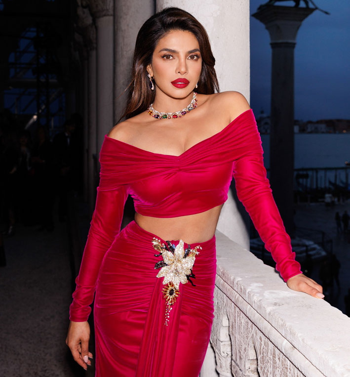 Priyanca Chopra indossa alta gioielleria Bulgari