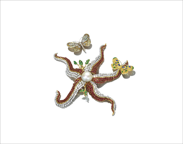 Spilla di Salvador Dalì a forma di stella marina con perle, rubini, diamanti e smeraldi