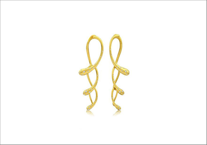 Arya earrings 18k gold, diamonds