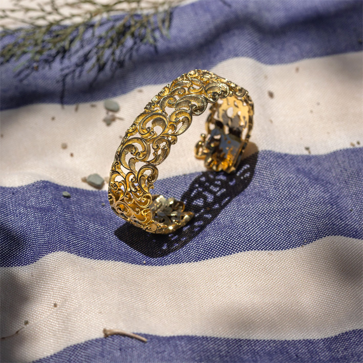 L’argento rinato di Maria e Luisa 1 Bracciale rigido in argento placcato oro giallo