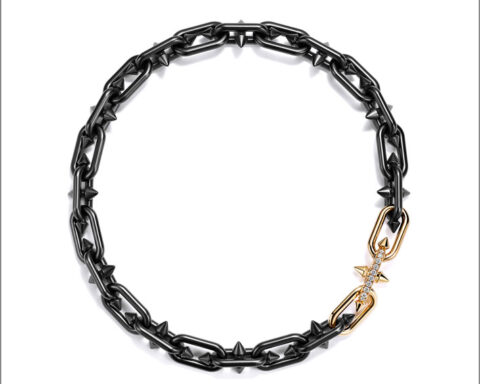Choker in oro, diamanti, titanio