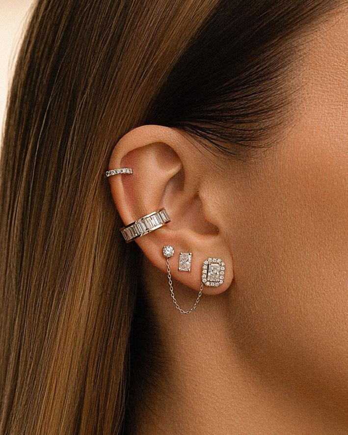 Piercing in oro bianco e diamanti