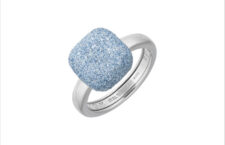 Anello in argento con finitura azzurro Caraibi