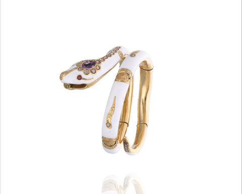 Bracciale con smalto, diamanti e rubini