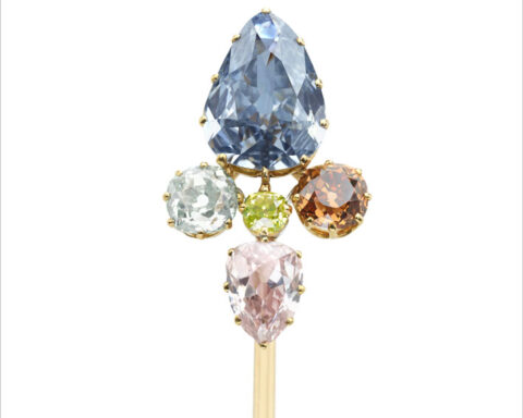 Fancy Gray-Blue diamond and coloured diamond tie pin, early 20th century (estimate 500,000 USD - 700,000 USD), owned by Ferdinand I, Tsar of Bulgaria (1861-1948)